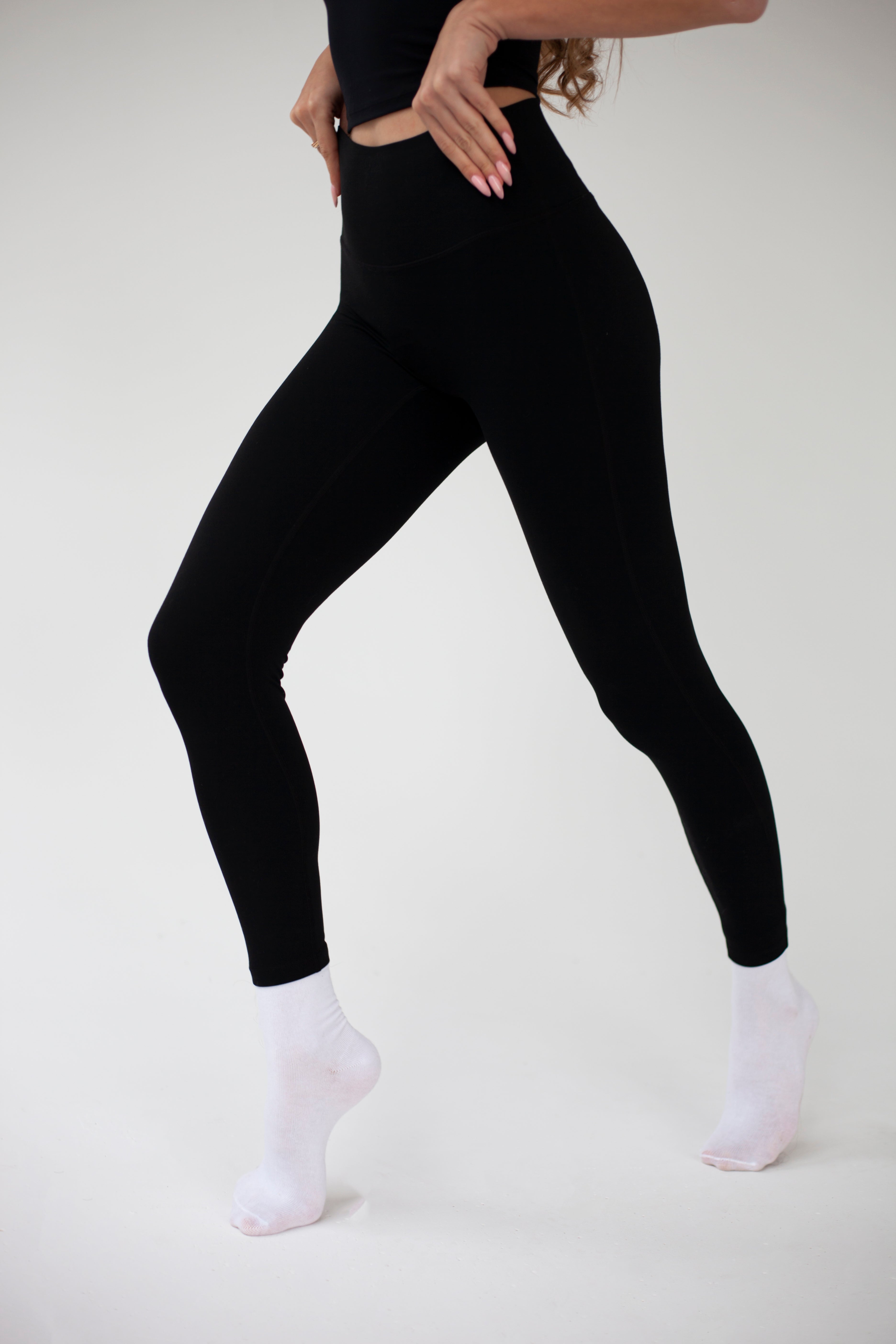 Maya Vida Elevate High-Waist Leggings – Airlift Sculpt Fit